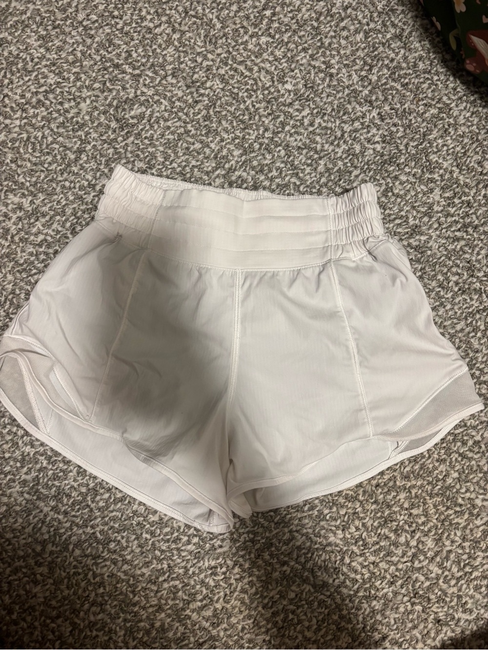 lululemon white hotty hots